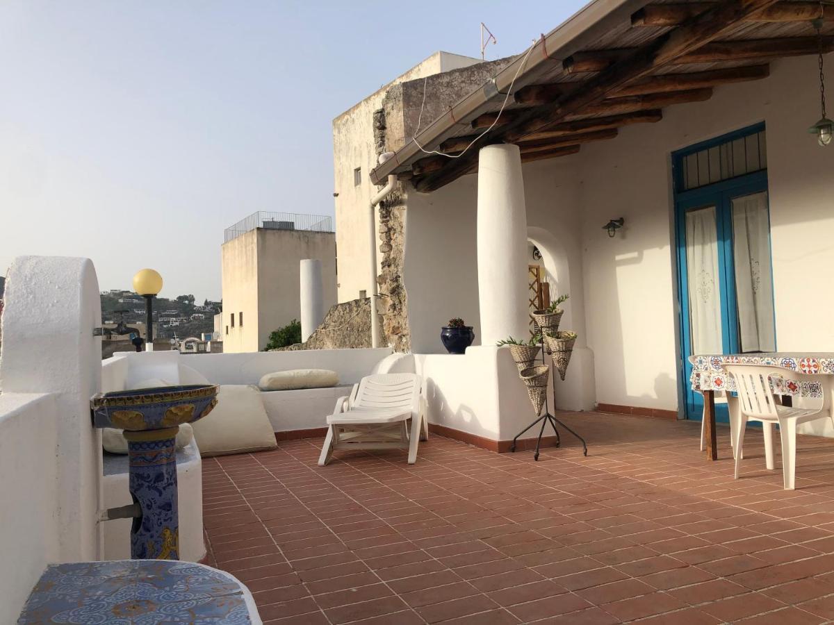 Isola - Lipari Centro Storico Villa Buitenkant foto